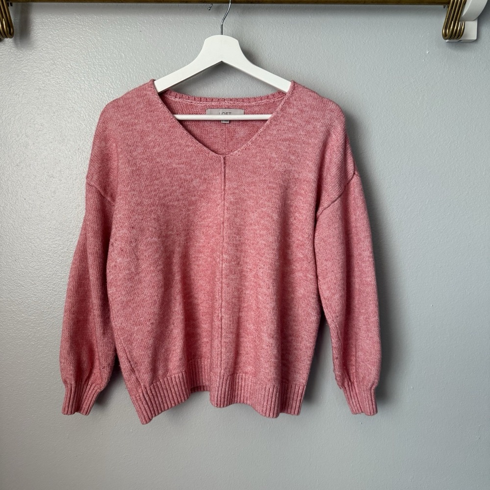 Loft Women's Small Pink Sweater V-Neck Pullover Polyester Acrylic Wool ‎ Relaxed